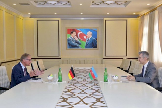    Vüsal Hüseynov Almaniyanın ölkəmizdəki səfiri ilə görüşdü - Foto   