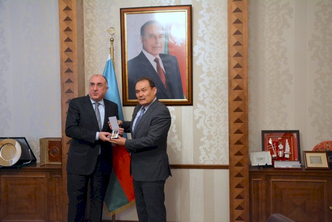    Elmar Məmmədyarov Türk Şurasının Baş katibini qəbul etdi   
