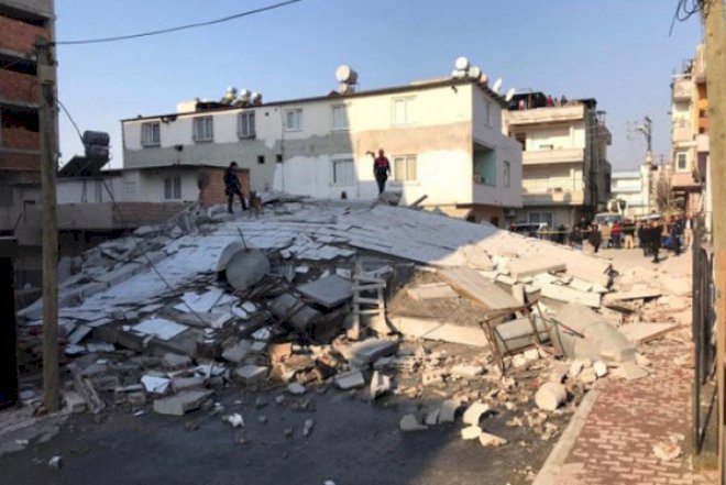    Rusiyada bina çökdü: dağıntılar altında qalanlar var   