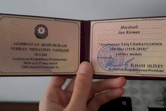    Ceyhun Hacıbəylinin nəvələrinə də “Cümhuriyyət medal”ı verilib - Foto   