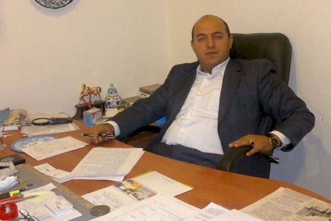    Məşhur vəkildən şikayət edən həmkarı bəyanat yaydı   
