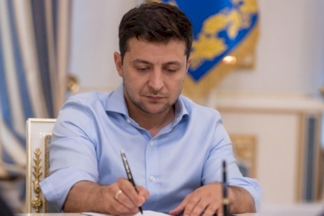    Prezident deputat toxunulmazlığını ləğv edən qanunu imzaladı   