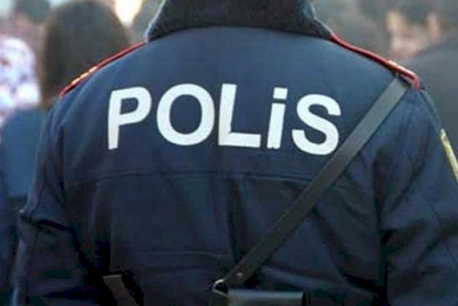    Bakıda polis bıçaqlandı   