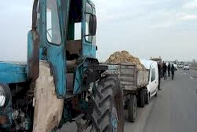    Azərbaycanda maşın traktorla toqquşdu: xəsarət alanlar var   