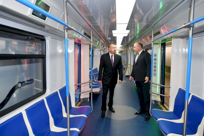    İlham Əliyev yeni təmir olunan “Xətai”də -   Fotolar