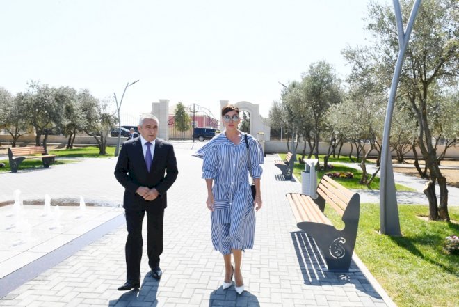    Mehriban Əliyeva yeni parkda - Fotolar   