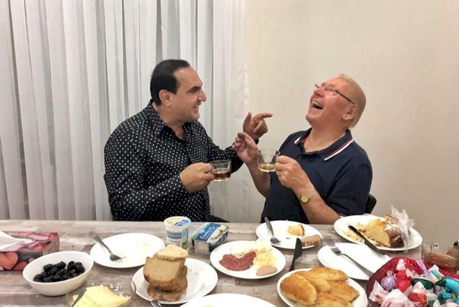    Manaf Ağayev özünə alman dost tapdı – Video   