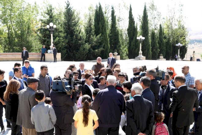    Mehriban Əliyeva Şamaxı sakinləri ilə görüşdü –   Fotolar
