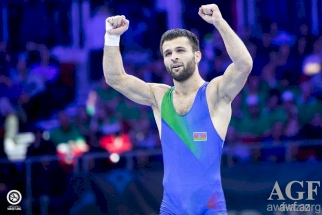    Eldəniz Əzizli bürünc medal qazandı   