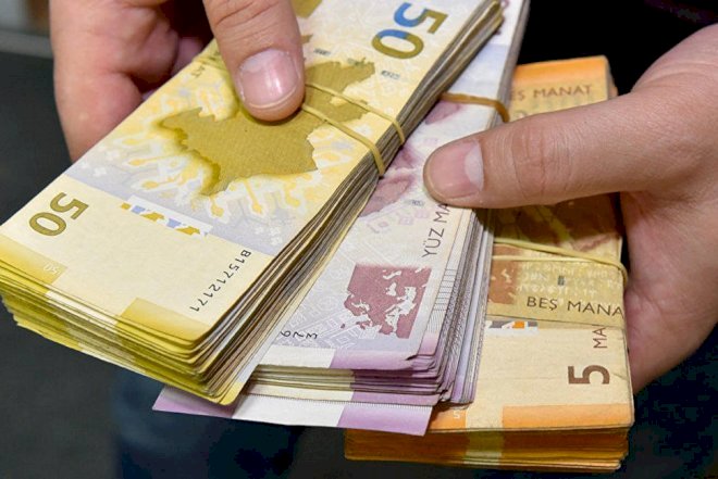    Azərbaycan əhalisi bu il neçə min manat qazanıb?   - Rəsmi