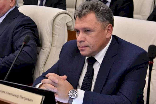    Deputat iclasdan sonra öldü   