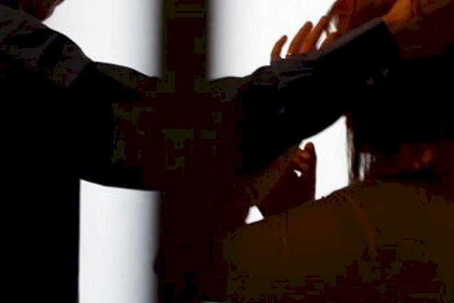    Bakıda kişi qadını döydü, pulunu əlindən aldı   