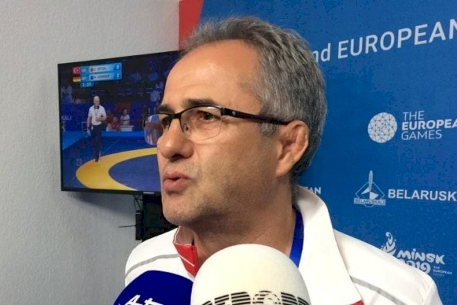    Millimizin baş məşqçisi dünya çempionatına getməkdən imtina etdi   