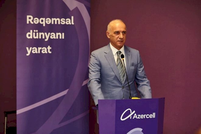    “Azercell“ jurnalistləri mükafatlandırdı   - Foto
