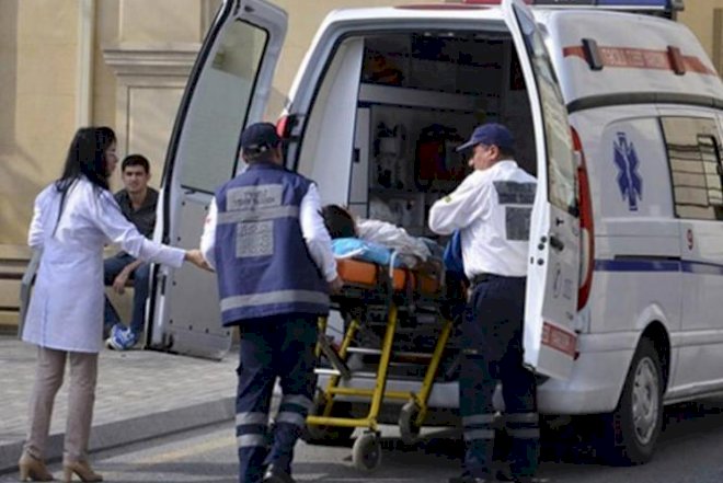    Bakıda gənc oğlan “preparator“la özünü yaraladı   
