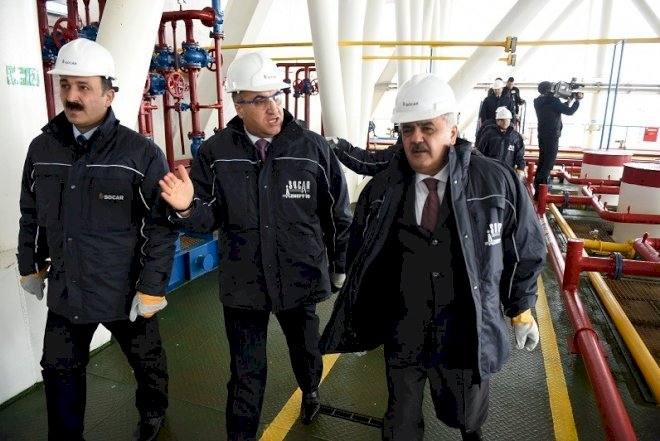    “Parçalanma təhlükəsi ilə üzləşmiş bir ölkəyə...” -   Rövnəq Abdullayev məqalə yazdı 