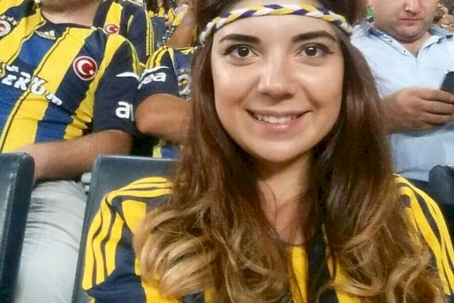    “Mən Vurğun Əyyubun qızıyam” –   Aytən Əyyubun 61 yaşında atasına yazdığı təbrik