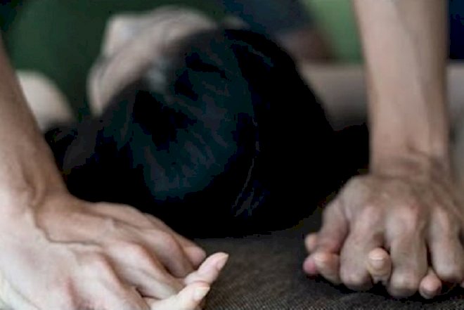    Zorlamaya görə həbs olunmuş qayınata gəlinini baltaladı - Təfərrüat   