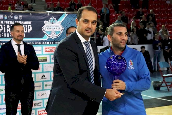    Sonuncu olan yığma komandamızın oyunçusuna mükafat verildi   