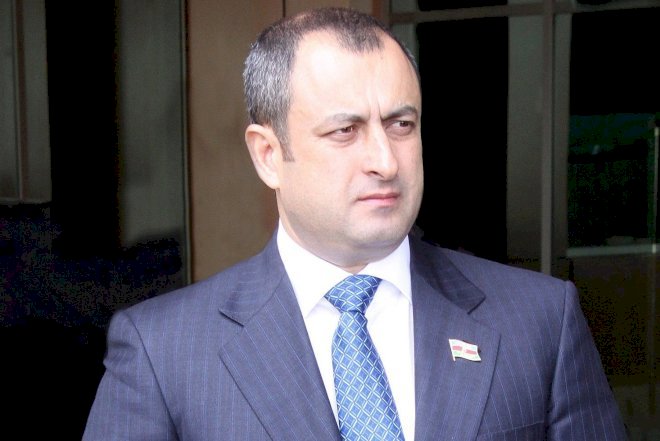    “Rafael Cəbrayılov normal insandır, ağıllı siyasətçidir…” –   Adil Əliyev