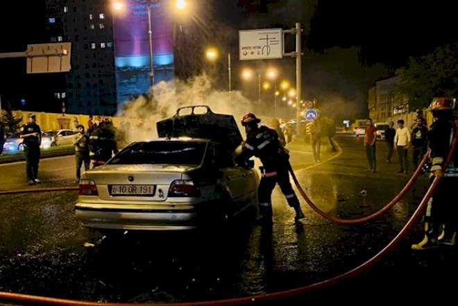    Bakıda avtomobil yandı   - Foto