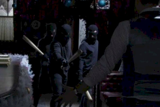    Azərbaycanda maskalı şəxslər gəncin başını dizinə bağlayıb kanala atdılar -   Foto