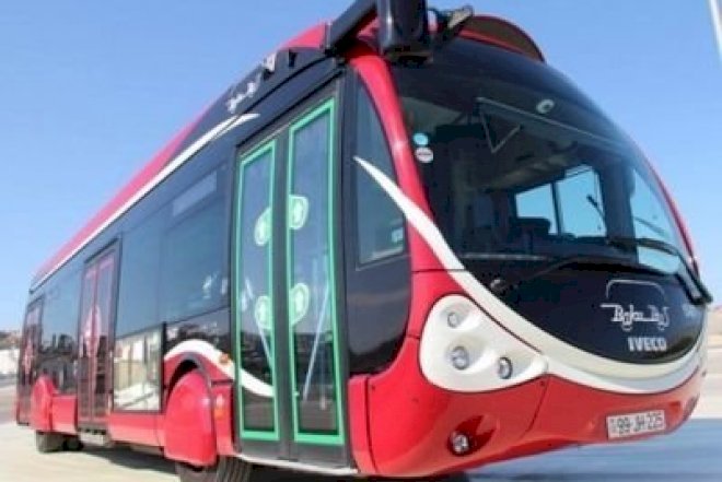    “BakuBus”un avtobusu ilə taksi toqquşdu   