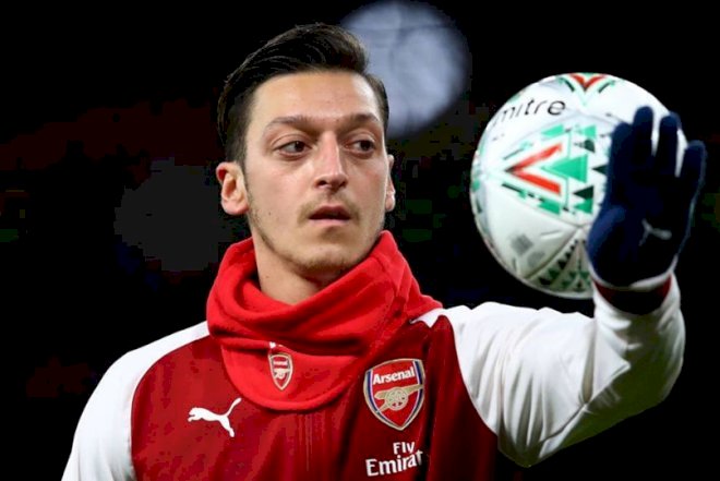    “Arsenal” Məsut Özillə yolları ayırır   