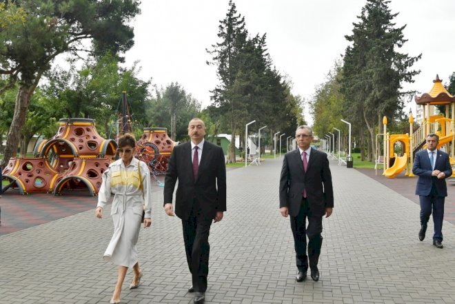    Prezident və xanımı Atatürk parkında - Fotolar   