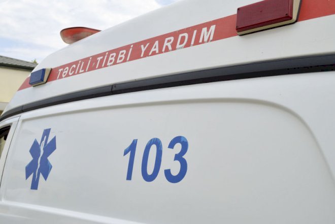    Bakıda şok hadisə: Şagirdlər müəllimə hücum etdi   