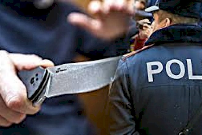    Azərbaycanda polis mayoru bıçaqlandı   