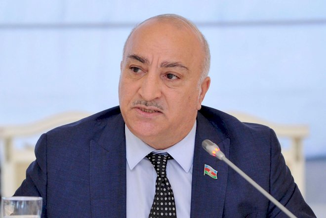    “Lüt vəziyyətdə çıxıb küçədə dururlar...” –   Tahir Kərimli 