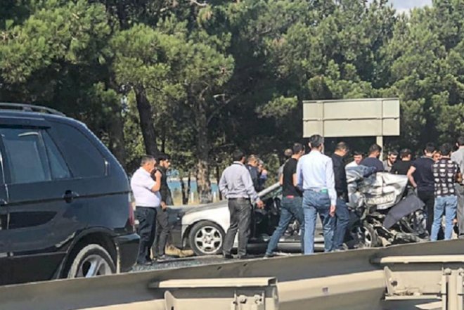    Bakı-Sumqayıt yolunda ağır qəza: xəsarət alan var - Foto   