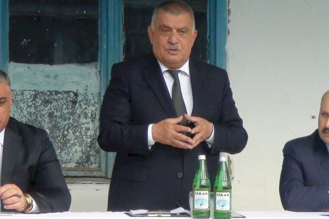    Rayon sakinləri işdən çıxarılan icra başçısına qarşı   