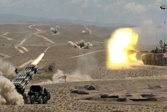    Ordumuz tanklardan və toplardan atəş açdı - Video   