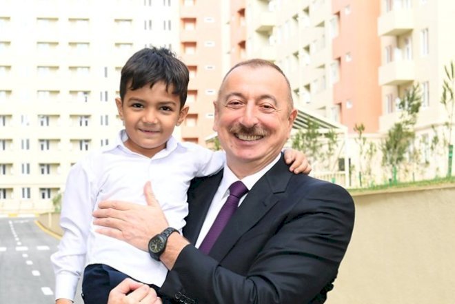    Prezidentin məcburi köçkünlərlə görüşündən səmimi -   Fotolar