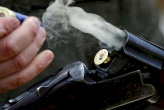    Qonşular arasında qanlı dava –   silahdan atəş açıldı, ölən var