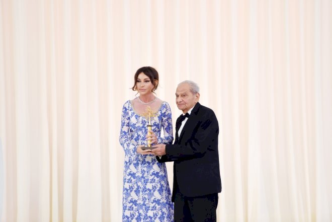    “Bizim hamımız üçün çox böyük itkidir” – Mehriban Əliyeva   