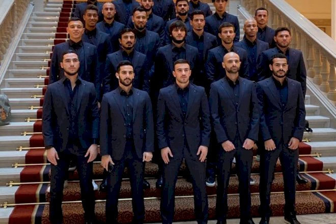    “Elə bil, yasa gediblər” – Milli futbolçularımızı bu geyimə görə ələ saldılar   
