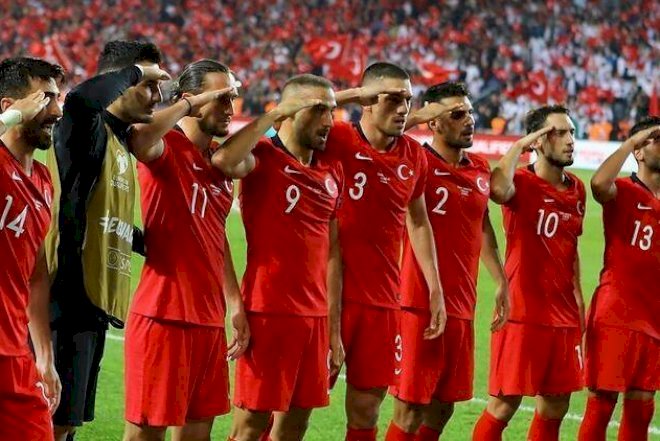    UEFA Türkiyə millisinə intizam işi açdı - Əsgər salamına görə   