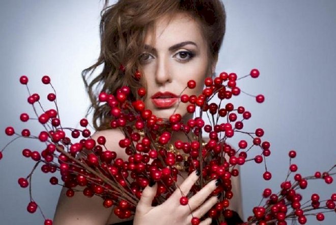    Sevda Ələkbərzadə də Nəsimidən oxudu – Video    