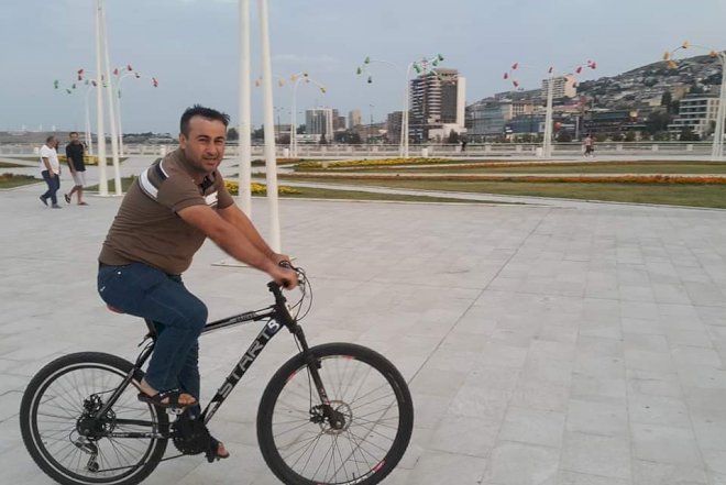    Cəlilabadda velosipeddən yıxılan müəllim xəstəxanada öldü   