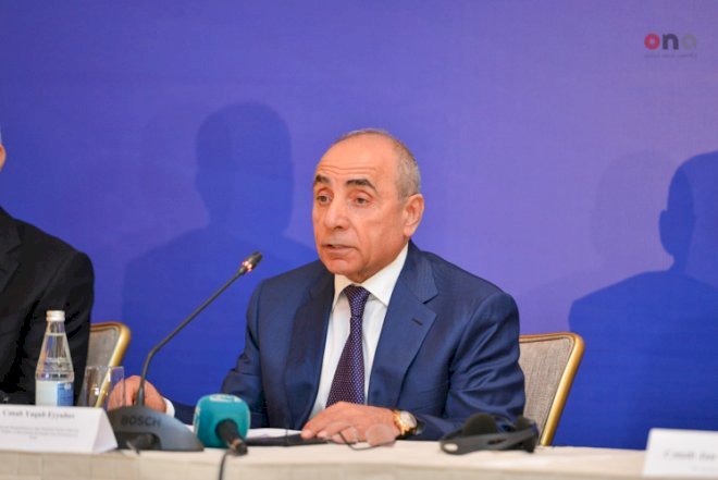    74 yaşlı Yaqub Eyyubov istefa haqda nə düşünür?   