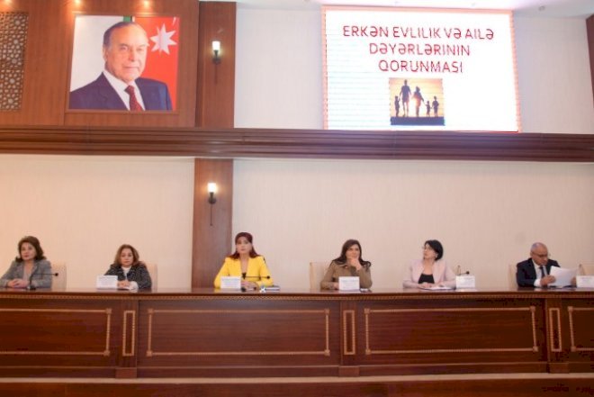    Ədliyyə Nazirliyi gənclər arasında maarifləndirici tədbir keçirdi   