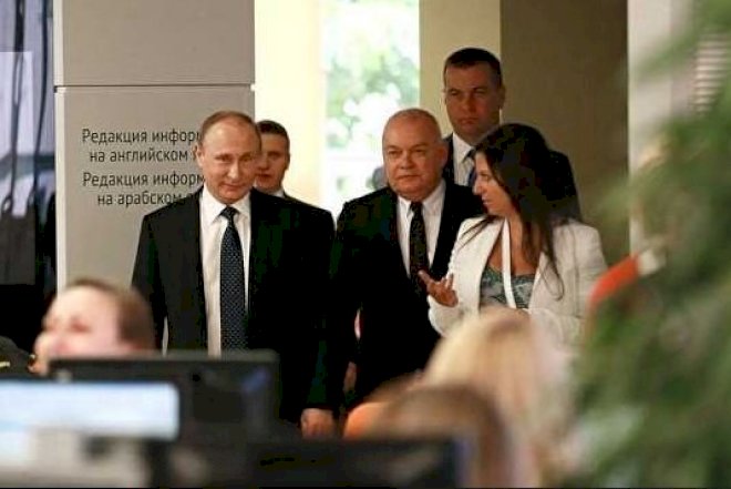    “Putin səhərdən axşama qədər varis axtarır”   