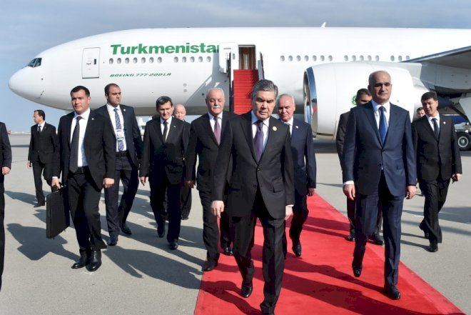    Qurbanqulu Berdiməhəmmədov  Azərbaycana gəlib - Fotolar   