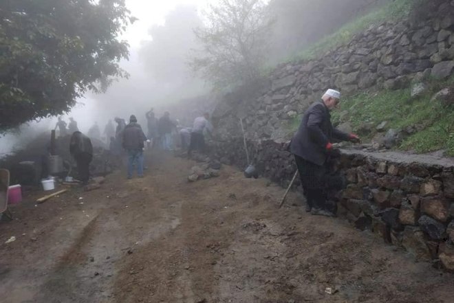    Lerikdə əhali öz hesabına yol çəkir –   Fotolar