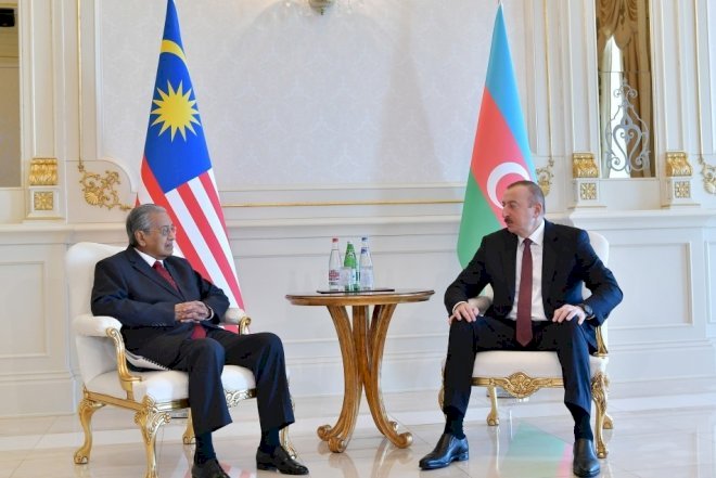    Prezident daha bir görüş keçirdi   