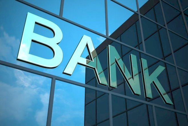    “XXI əsrdə banklar “kassa” rolunu oynamamalıdır” -   Ekspertdən sərt tənqid