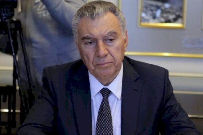    “Məndən əl çəkmirlər“ - Əli Həsənov nəvəsinin qəza törətməsindən   Danışdı